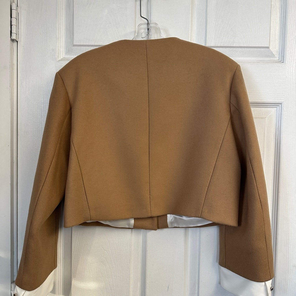 Chamana Cropped Jacket - Picture 4 of 6